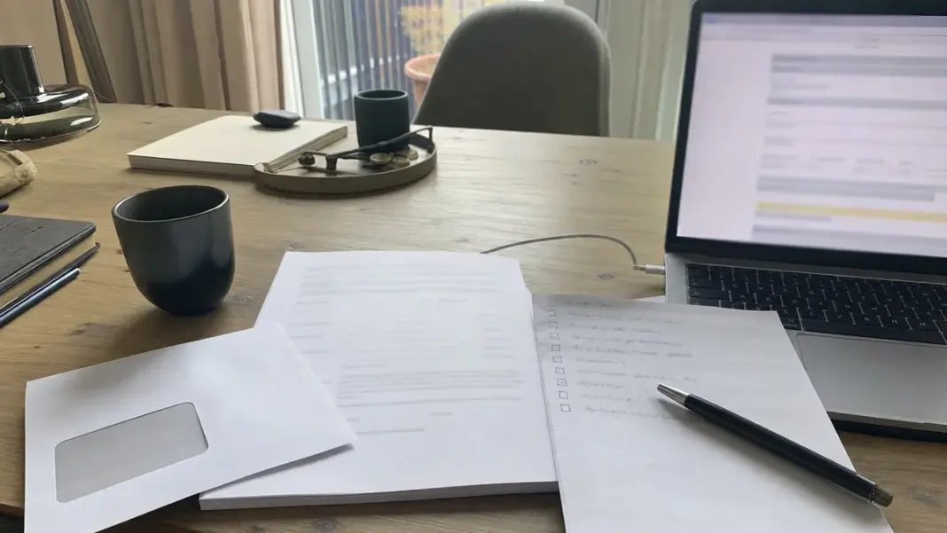 Arbeitsvertrag, Checkliste und Unterlagen für die Betriebsnummer vor der ersten Einstellung.