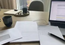 Arbeitsvertrag, Checkliste und Unterlagen für die Betriebsnummer vor der ersten Einstellung.