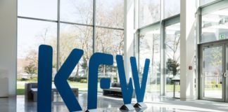 KfW Logo Gebäude Eingangshalle