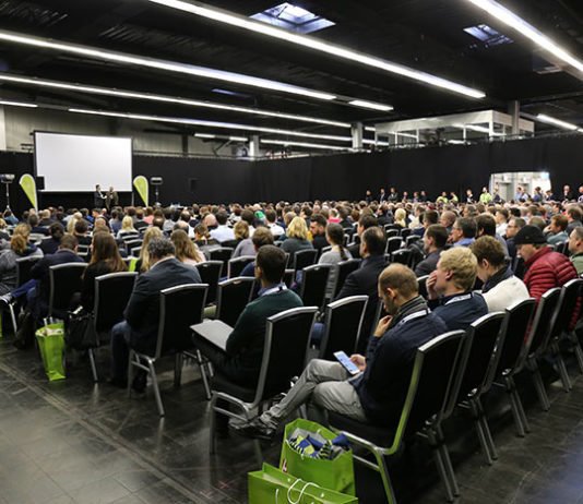 Publikum Net&Work Dortmunder Westfalenhalle Messe