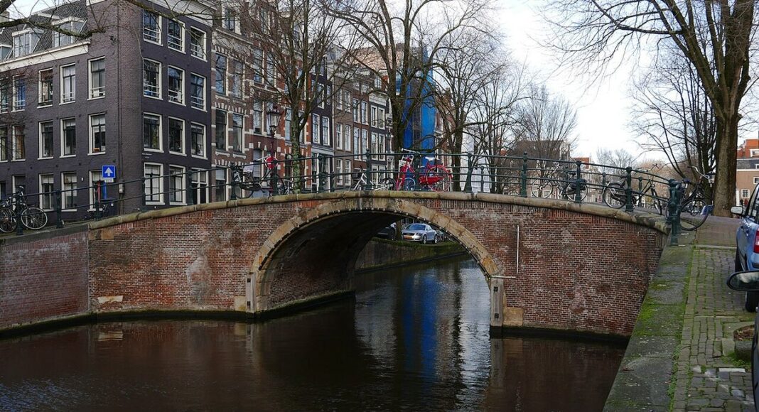 Auswandern Amsterdam Reguliersgracht
