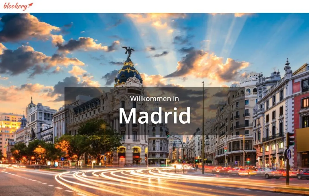 Produktansicht von blookery: Nach dem Countdown erscheint das Reiseziel, hier Willkommen in Madrid