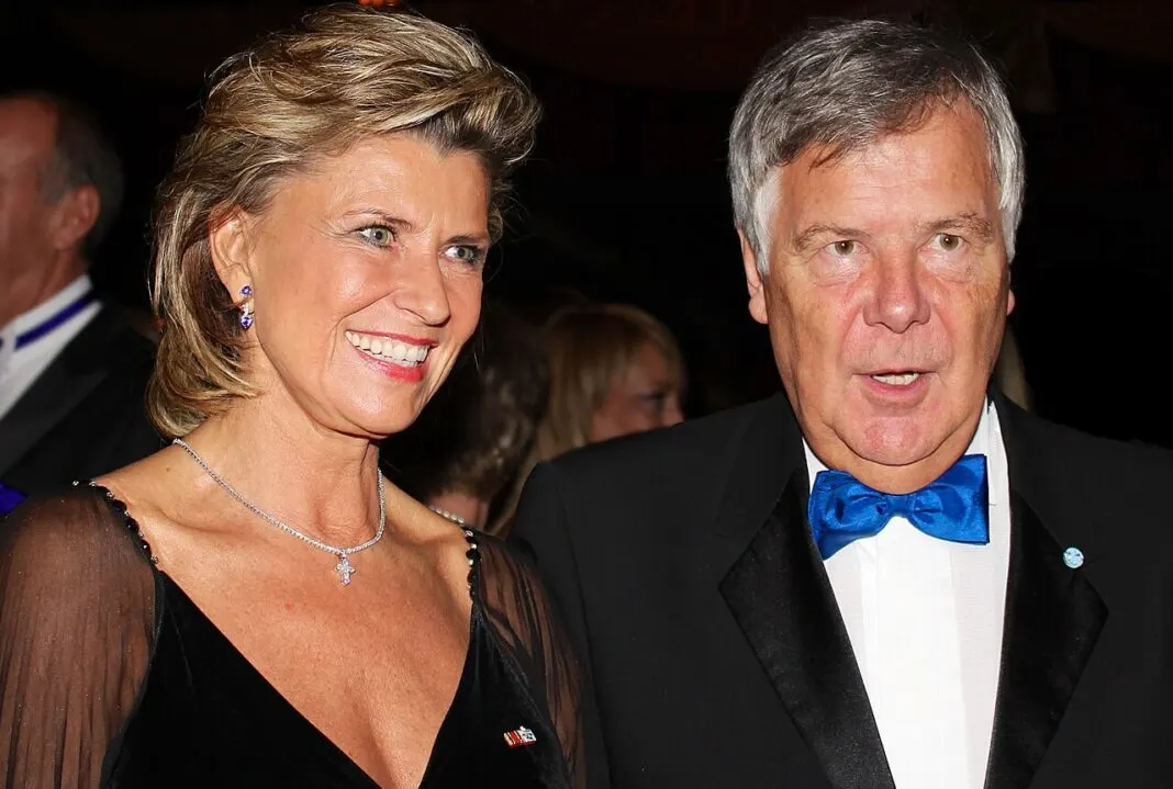 Dagmar Wöhrl und ihr Mann Hans Rudolf Wöhrl lächeln auf einer Abendveranstaltung