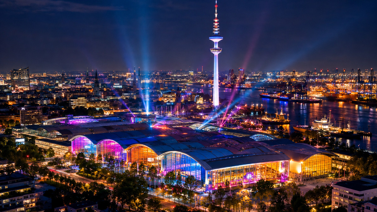 Hamburger Messehallen und Fernsehturm im Festivallicht, Ort des OMR Festival 2027