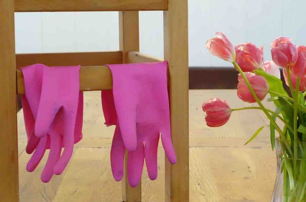 Pinky Gloves