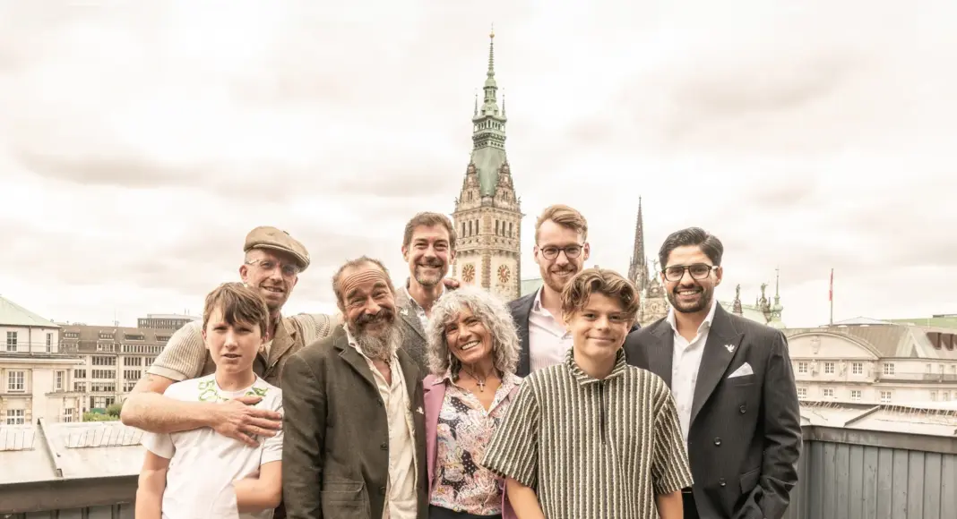 W3ltfrieden Gründung Gruppenfoto Hamburg Rathaus